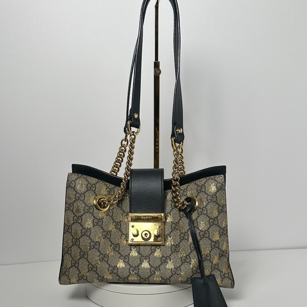 💯Authentic Gucci Small GG Supreme Bee Padlock shoulder bag🍀